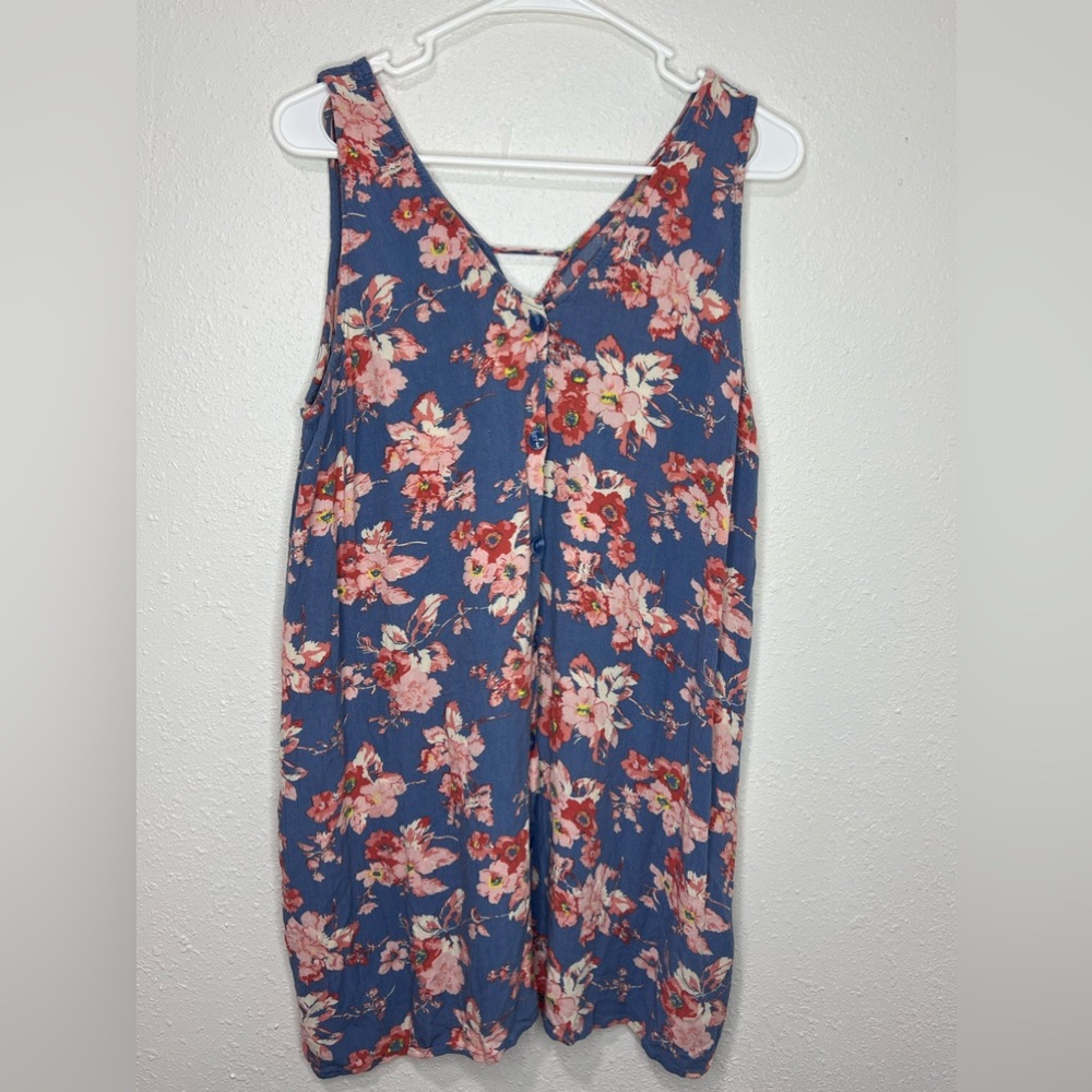 Volcom swim cover up! Blue with pink flowers. 2XL